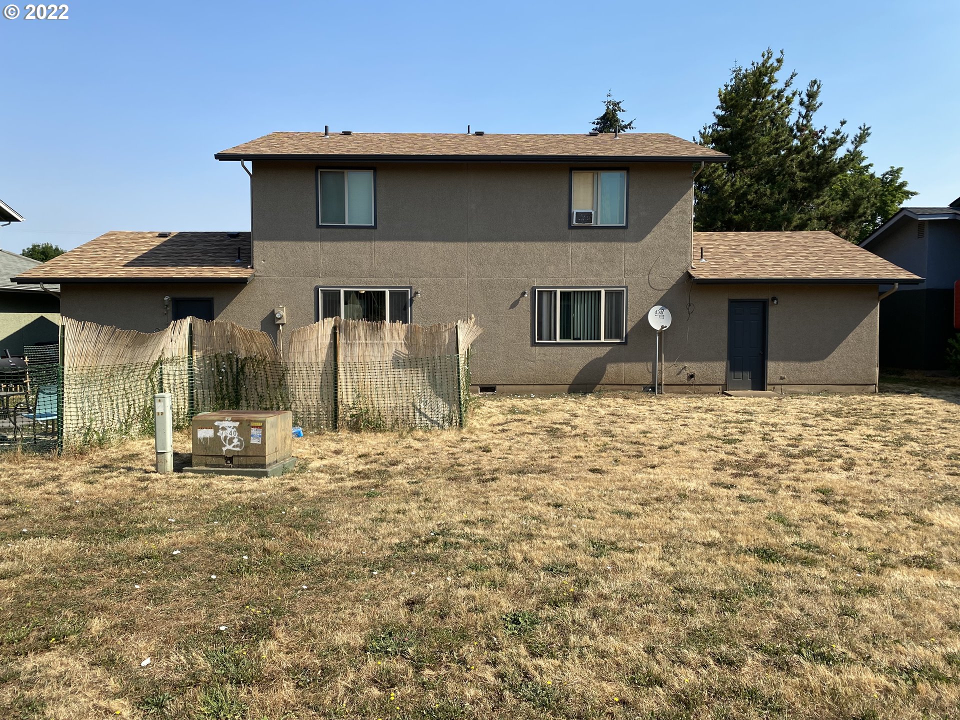 85 V Street Springfield, OR 97477 - Photo 25 of 25 a front view of a house with a yard