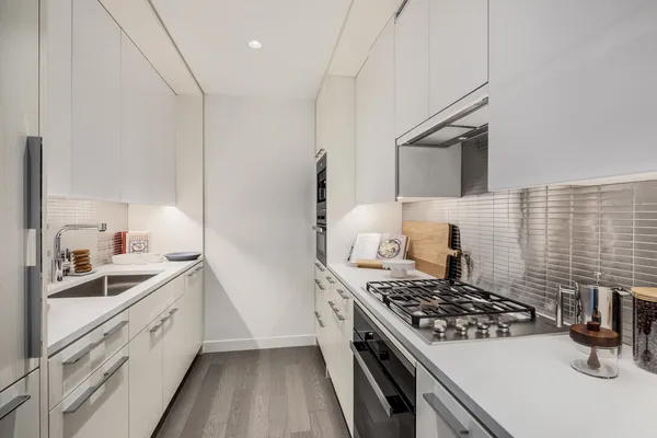 $2,855,000 | 252 South Street, Unit 76E | Two Bridges