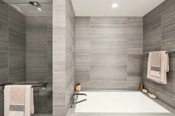 $2,855,000 | 252 South Street, Unit 76E | Two Bridges