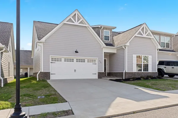 $381,900 | 1147 Malinda Lane, Greenbrier, TN 37073