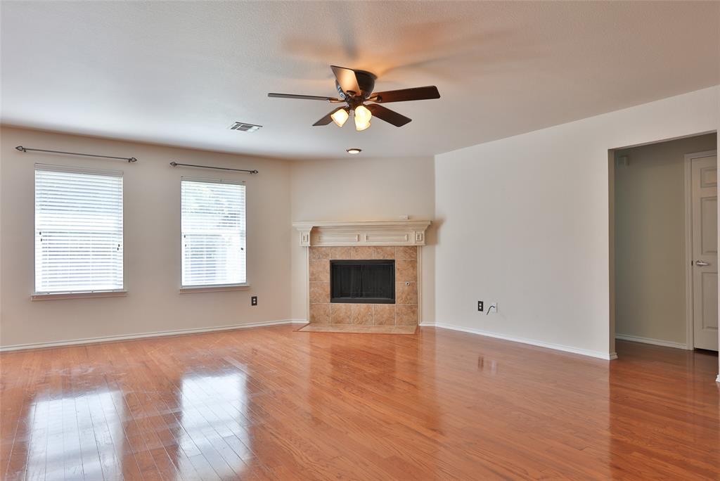 809 Robbin Circle McKinney, TX 75072 - Photo 8 of 23