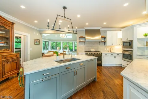 $2,495,000 | 324 Morris Avenue, Mountain Lakes, NJ 07046