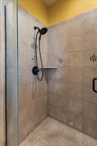 $515,000 | 8859 Seven Lakes Drive, Ooltewah, TN 37363