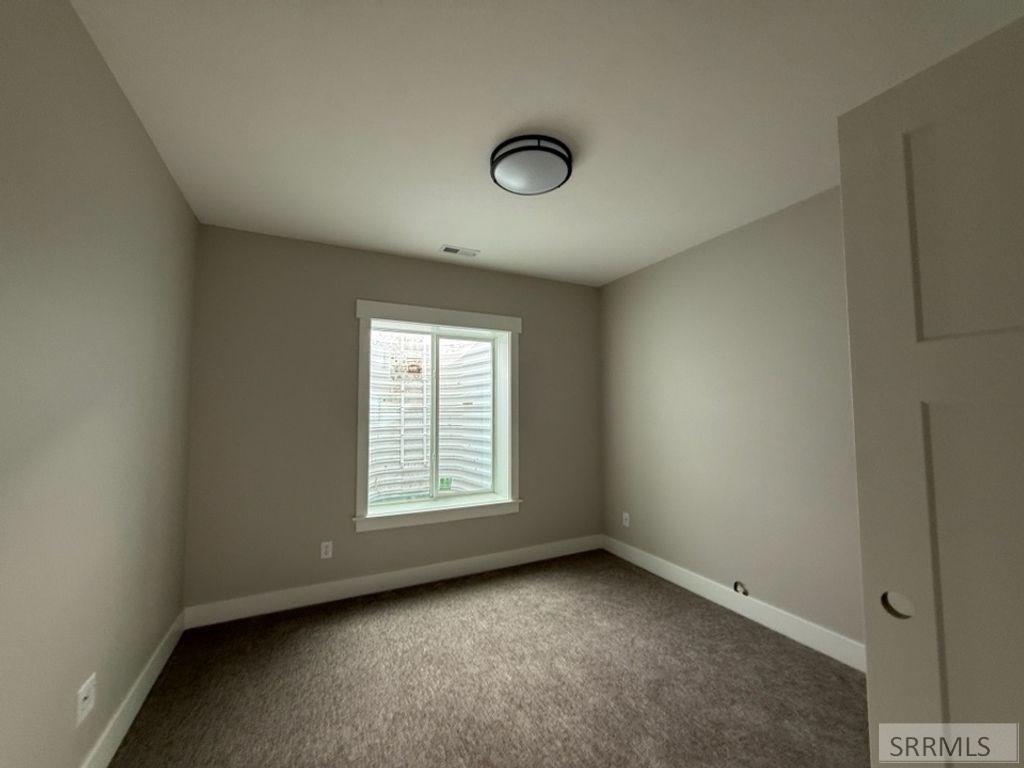 5514 Boardwalk Road Idaho Falls, ID 83404 - Photo 15 of 38