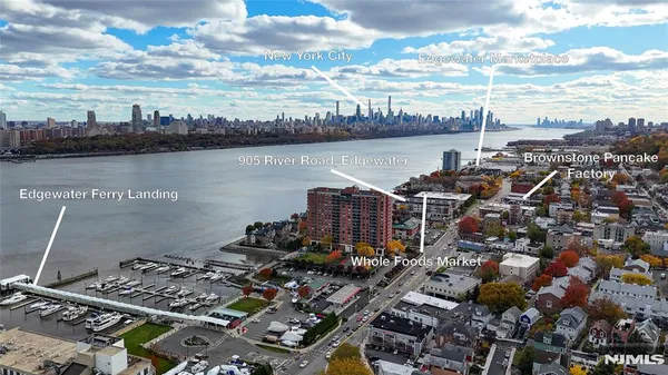 $2,700 | 905 River Road, Unit 204, Edgewater, NJ 07020