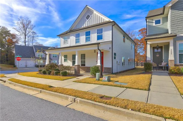 a house view with a outdoor space