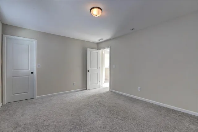 a view of a livingroom with closet
