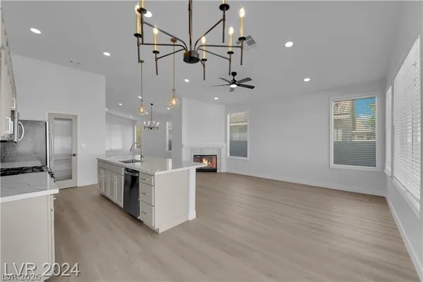 $2,400 | 3014 Paseo Hills Way, Henderson, NV 89052