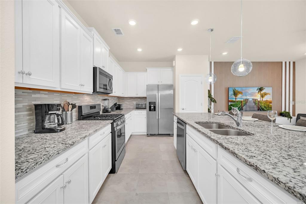 7487 Oakmoss Loop Davenport, FL 33837 - Photo 6 of 65