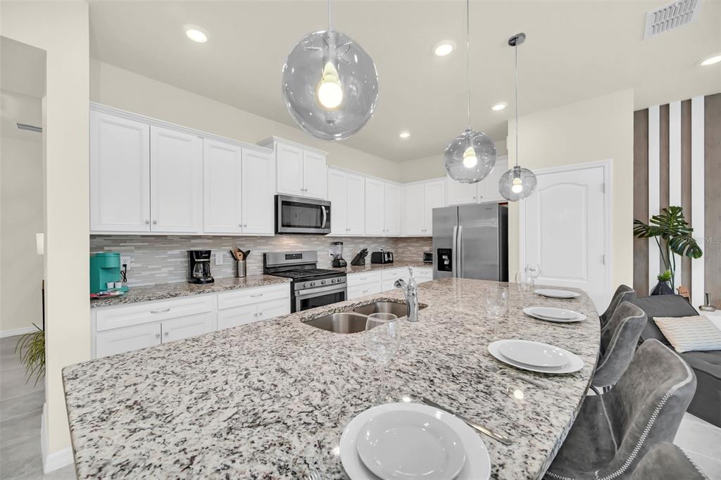 7487 Oakmoss Loop Davenport, FL 33837 - Photo 8 of 65