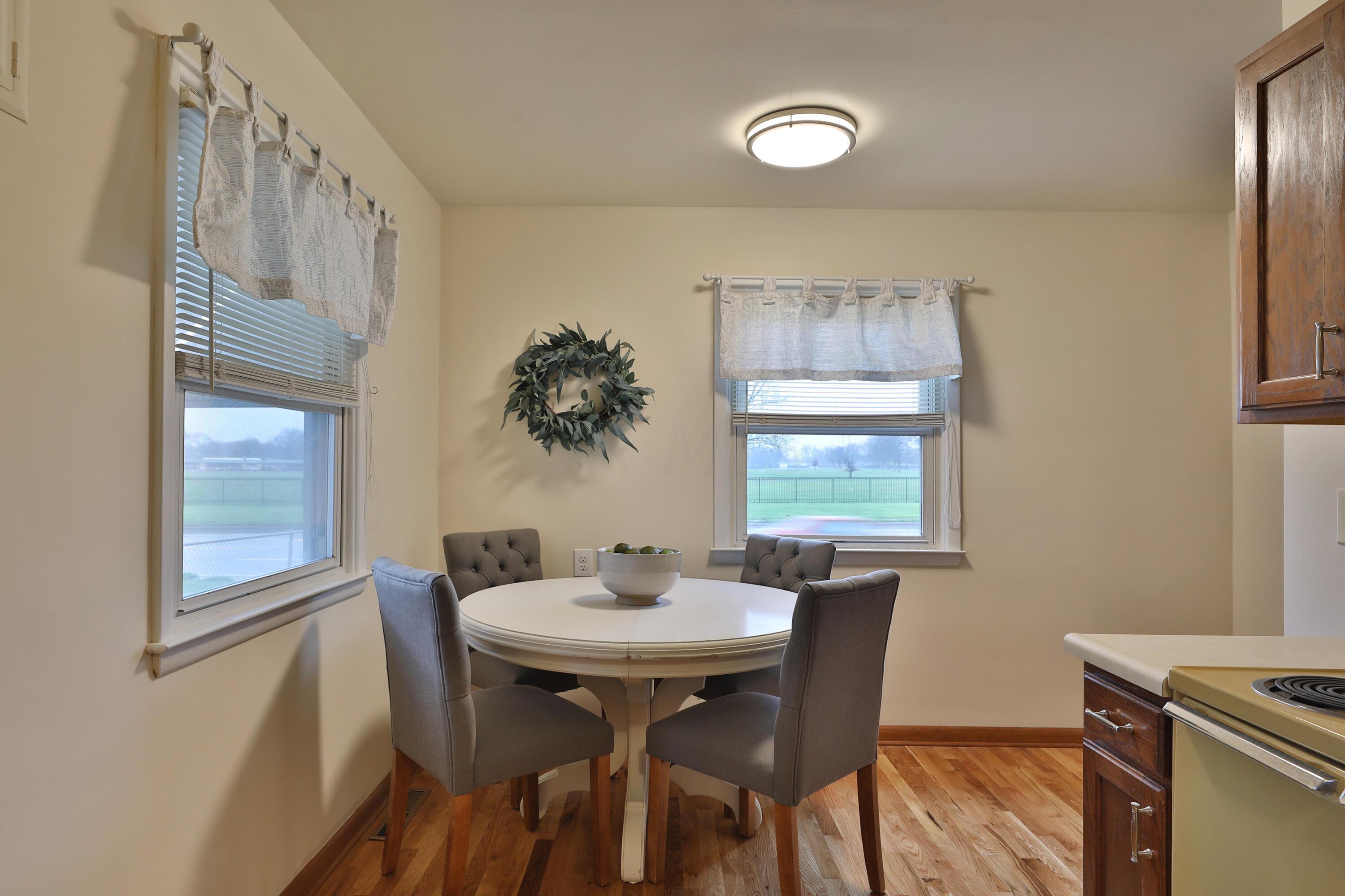 645 Morse Road Columbus, OH 43214 - Photo 14 of 41 Eat-in Kitchen