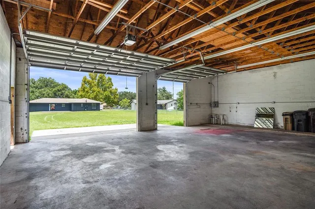 a view of a garage