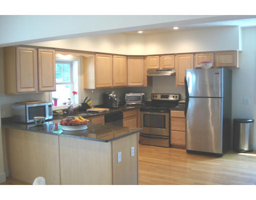 67 Rockingham Avenue Malden, MA 02148 - Photo 4 of 7 Gallery Image 4