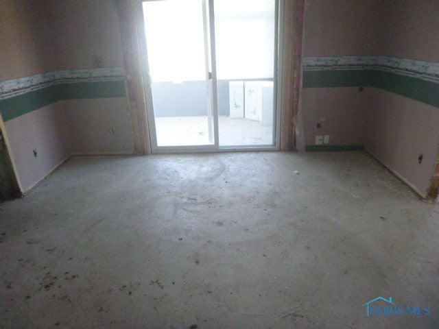 955 South Wynn Road Oregon, OH 43616 - Photo 9 of 17 Gallery Image 9