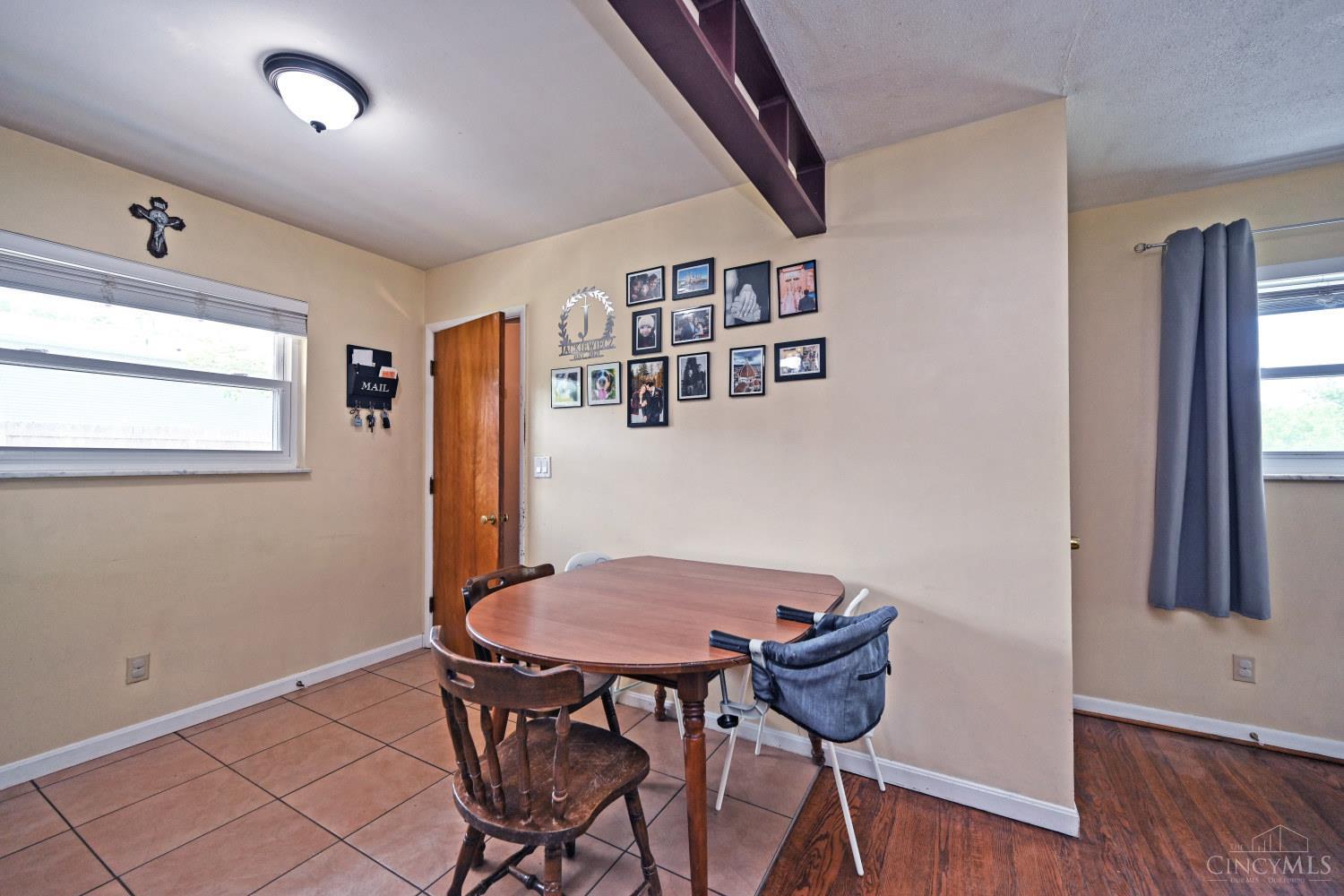 6910 Rutherford Court Cincinnati, OH 45239 - Photo 8 of 41 Gallery Image 8