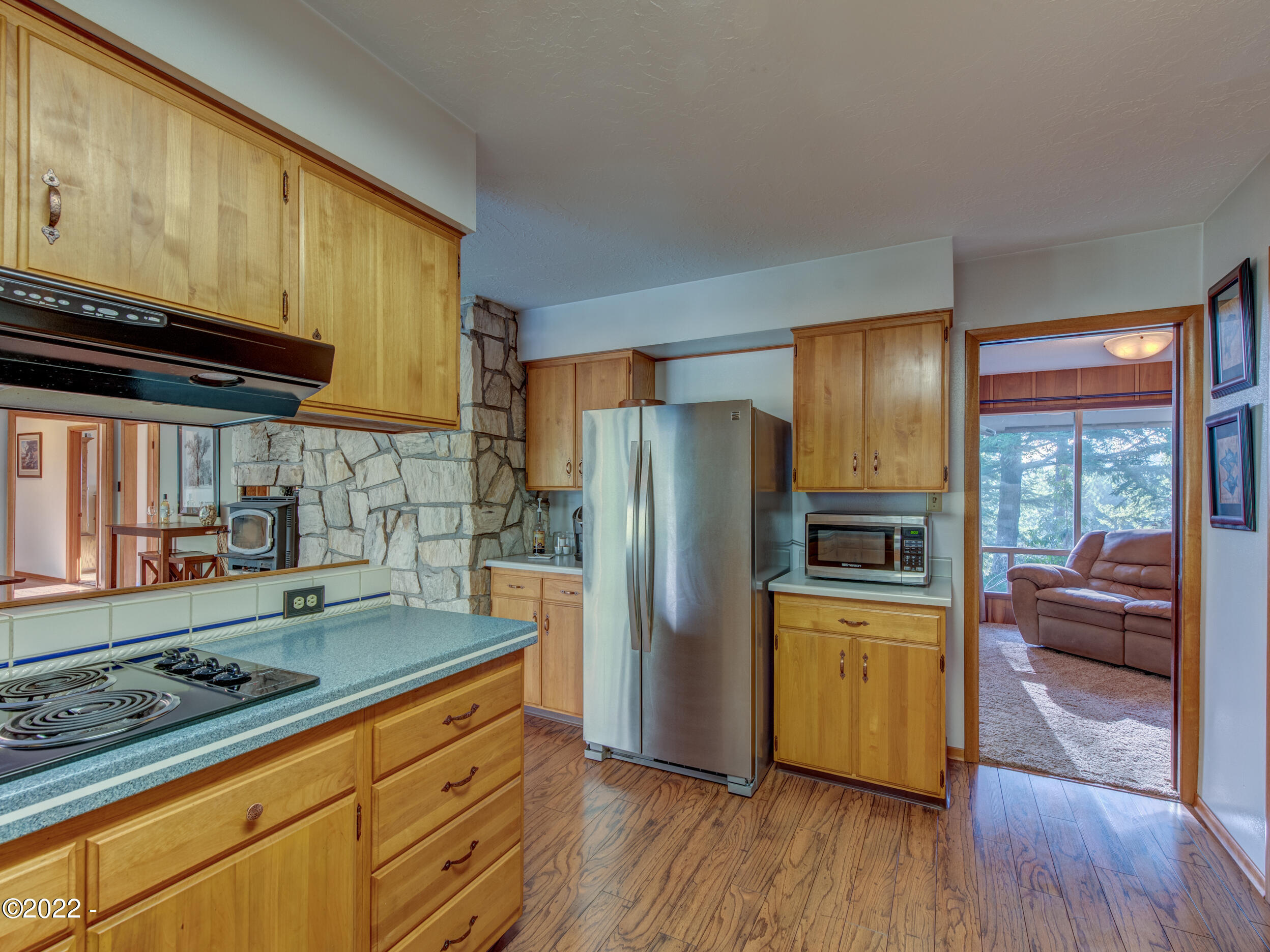 489 South Bay Road Toledo, OR 97391 - Photo 13 of 31 14