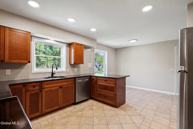 $625,000 | 30 Dick Lynch Road, Stillwater, NY 12170