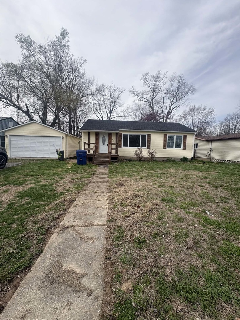 818 South Church Street Carmi, IL 62821 - Photo 1 of 21