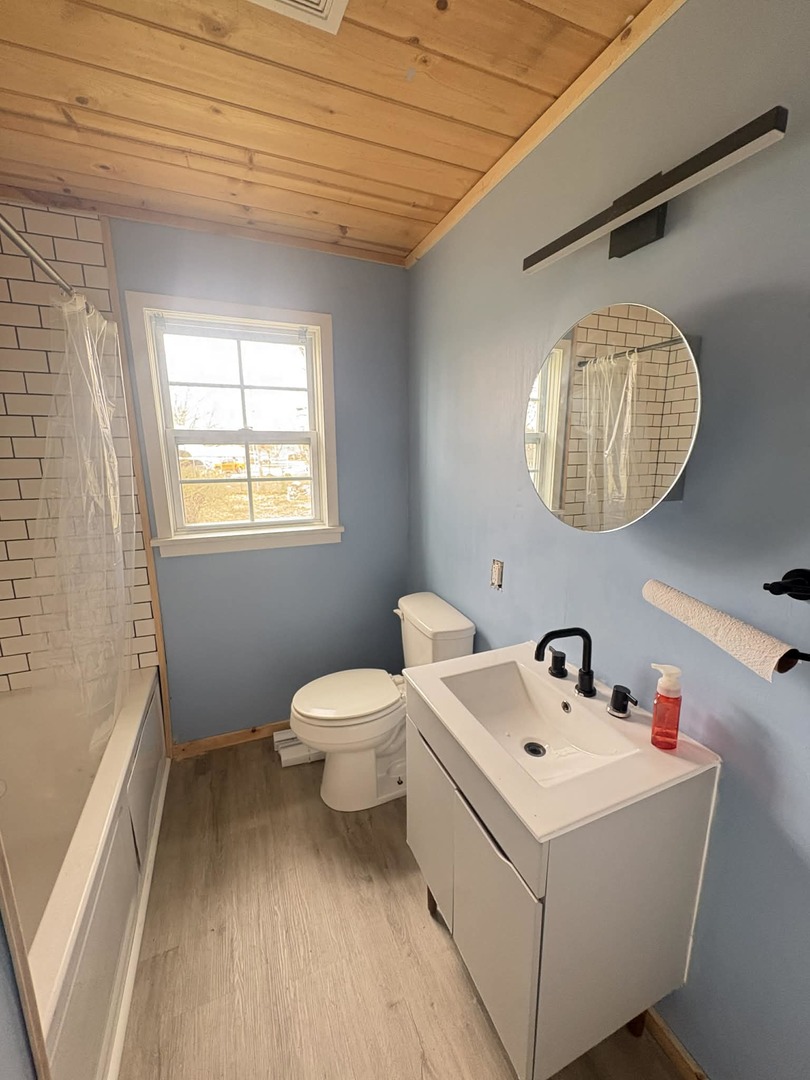 818 South Church Street Carmi, IL 62821 - Photo 16 of 21