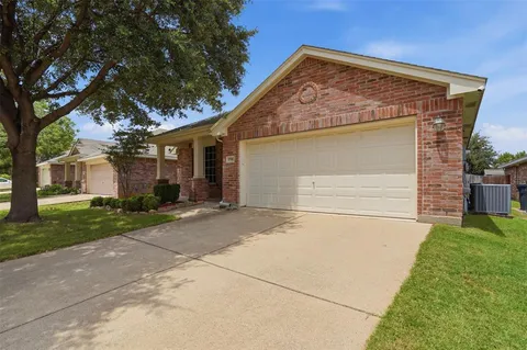 $360,000 | 5708 Calf Creek Drive, Fort Worth, TX 76179