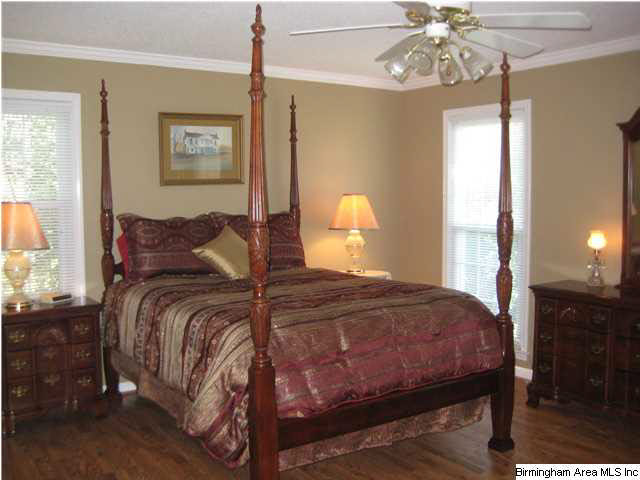 232 South Trace Lane Birmingham, AL 35244 - Photo 14 of 27