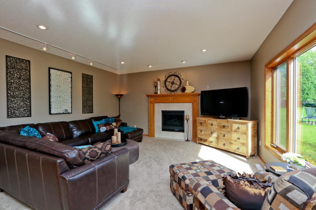 4147 Raspberry Ridge Road Northeast Prior Lake, MN 55372 - Photo 12 of 38 Gallery Image 12
