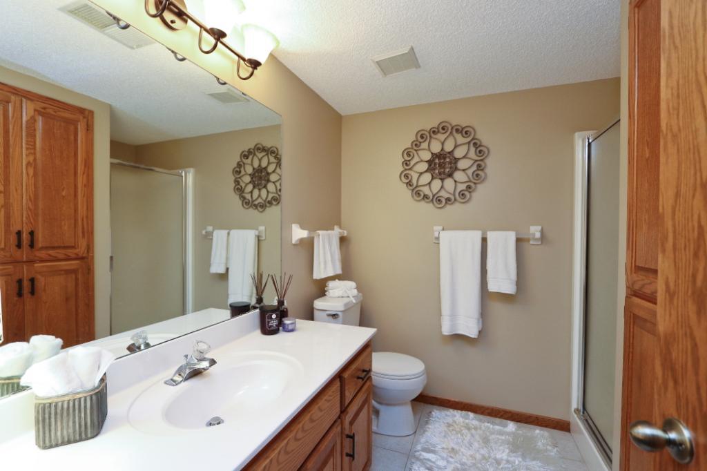 4147 Raspberry Ridge Road Northeast Prior Lake, MN 55372 - Photo 16 of 38 Gallery Image 16