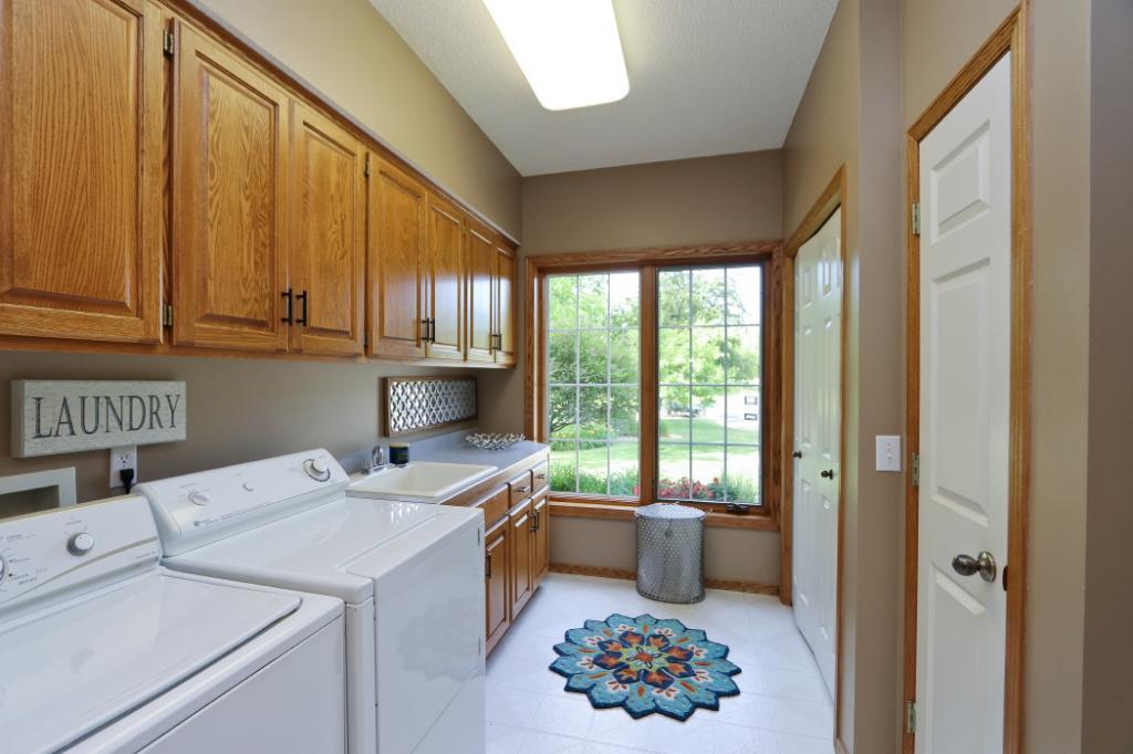 4147 Raspberry Ridge Road Northeast Prior Lake, MN 55372 - Photo 8 of 38 Gallery Image 8
