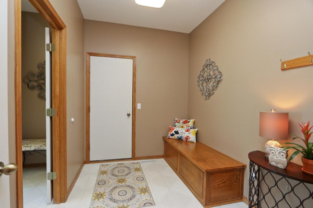 4147 Raspberry Ridge Road Northeast Prior Lake, MN 55372 - Photo 9 of 38 Gallery Image 9