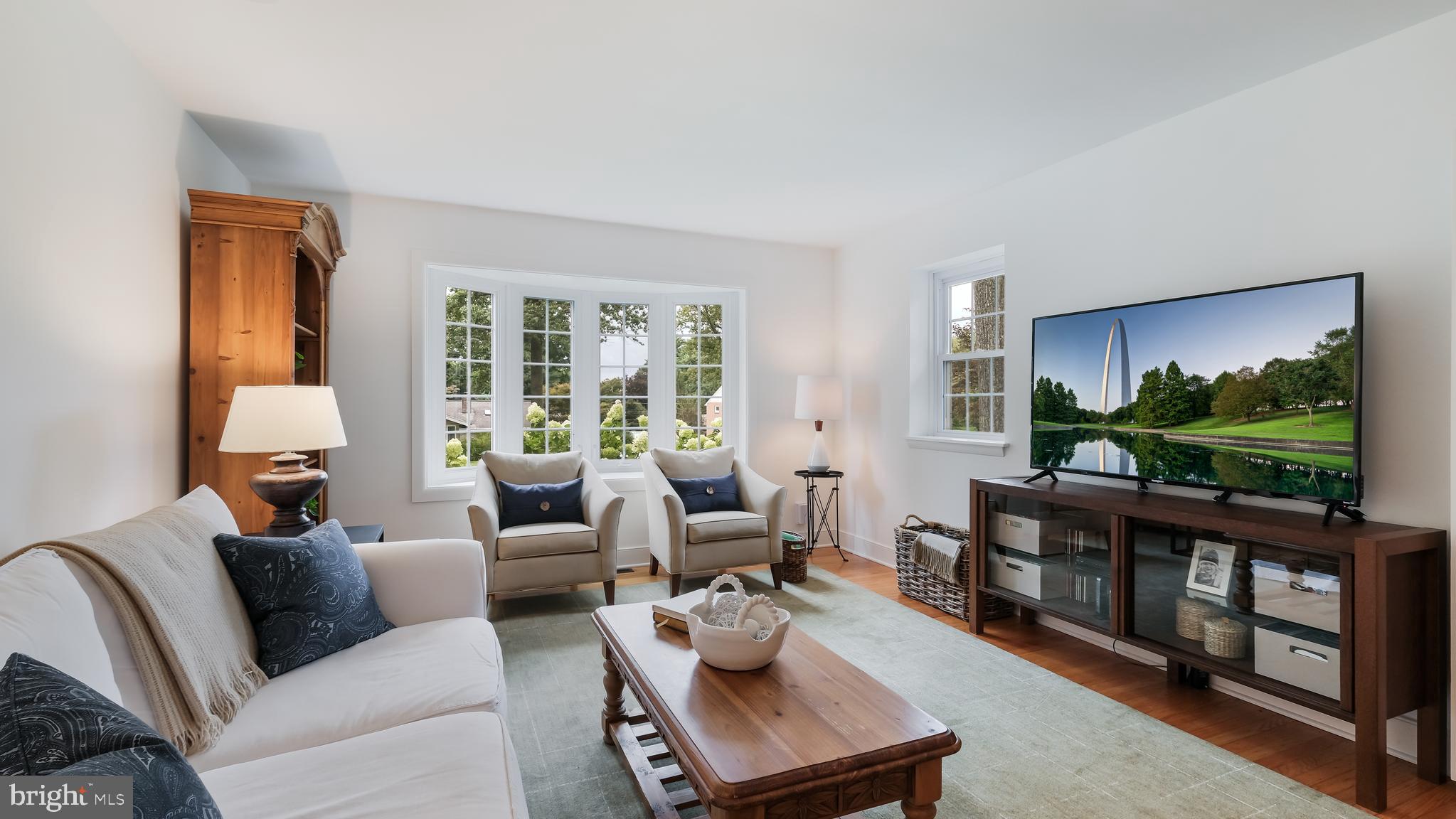 1049 George Road Jenkintown, PA 19046 - Photo 11 of 67 Living Room with bow window