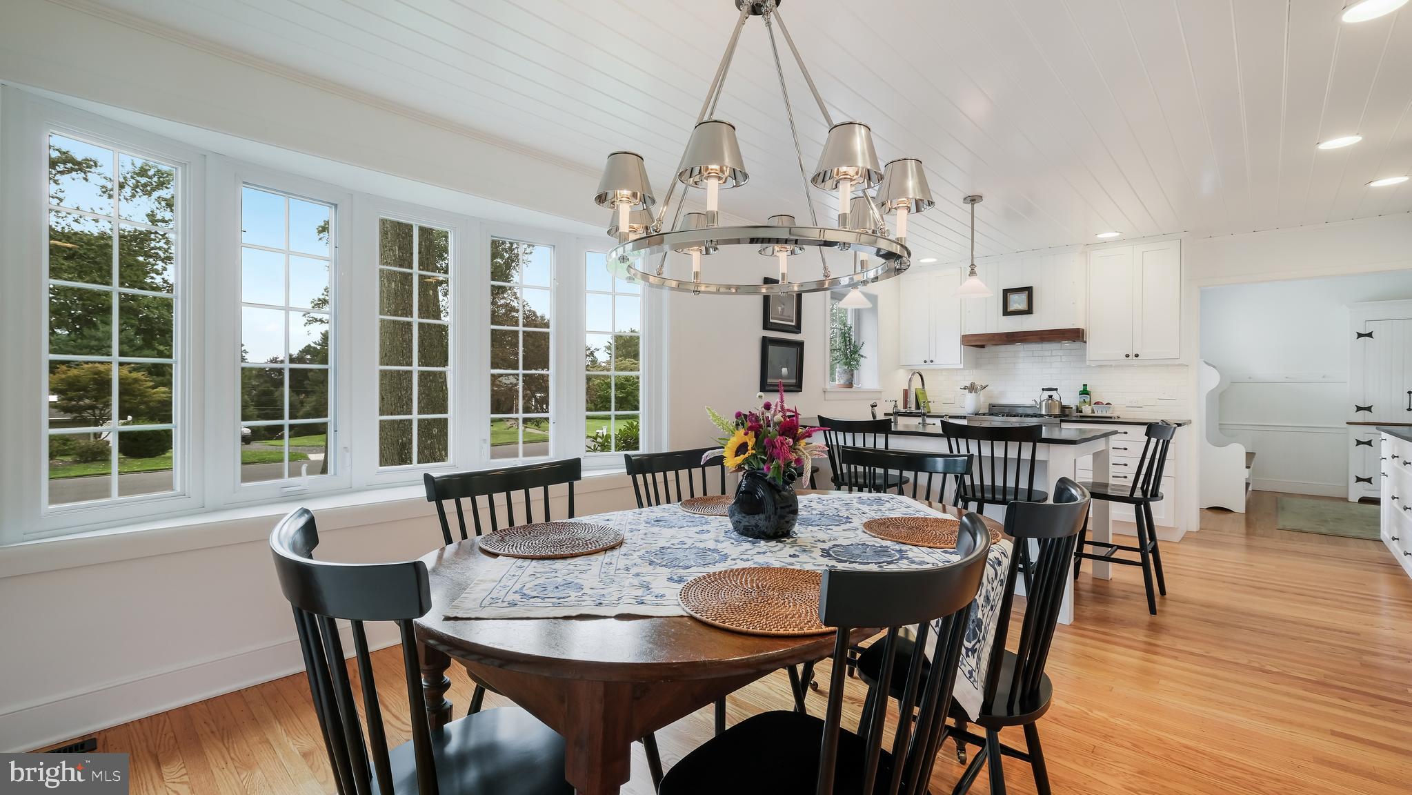 1049 George Road Jenkintown, PA 19046 - Photo 15 of 67 Bow window lights up the dining area