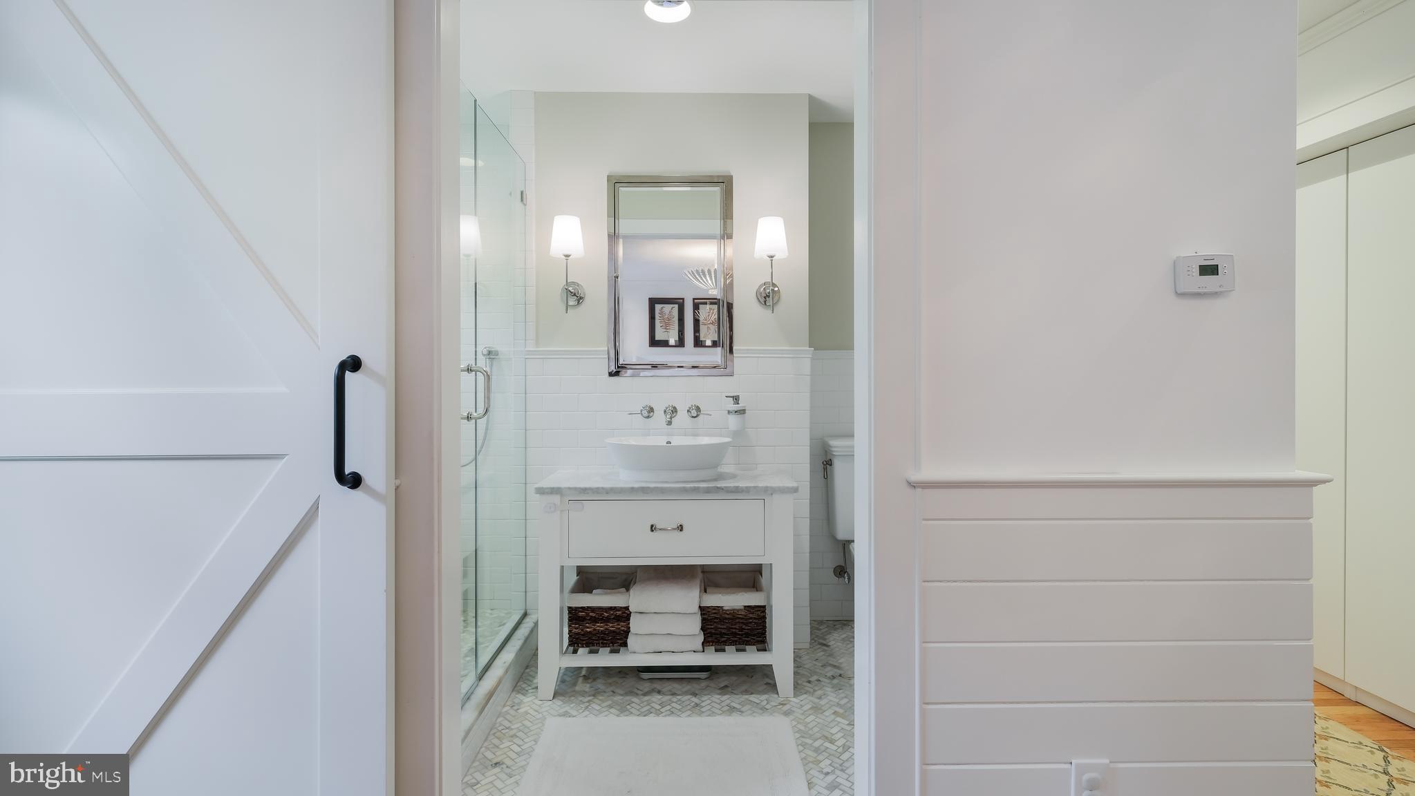 1049 George Road Jenkintown, PA 19046 - Photo 30 of 67 Owners Bath