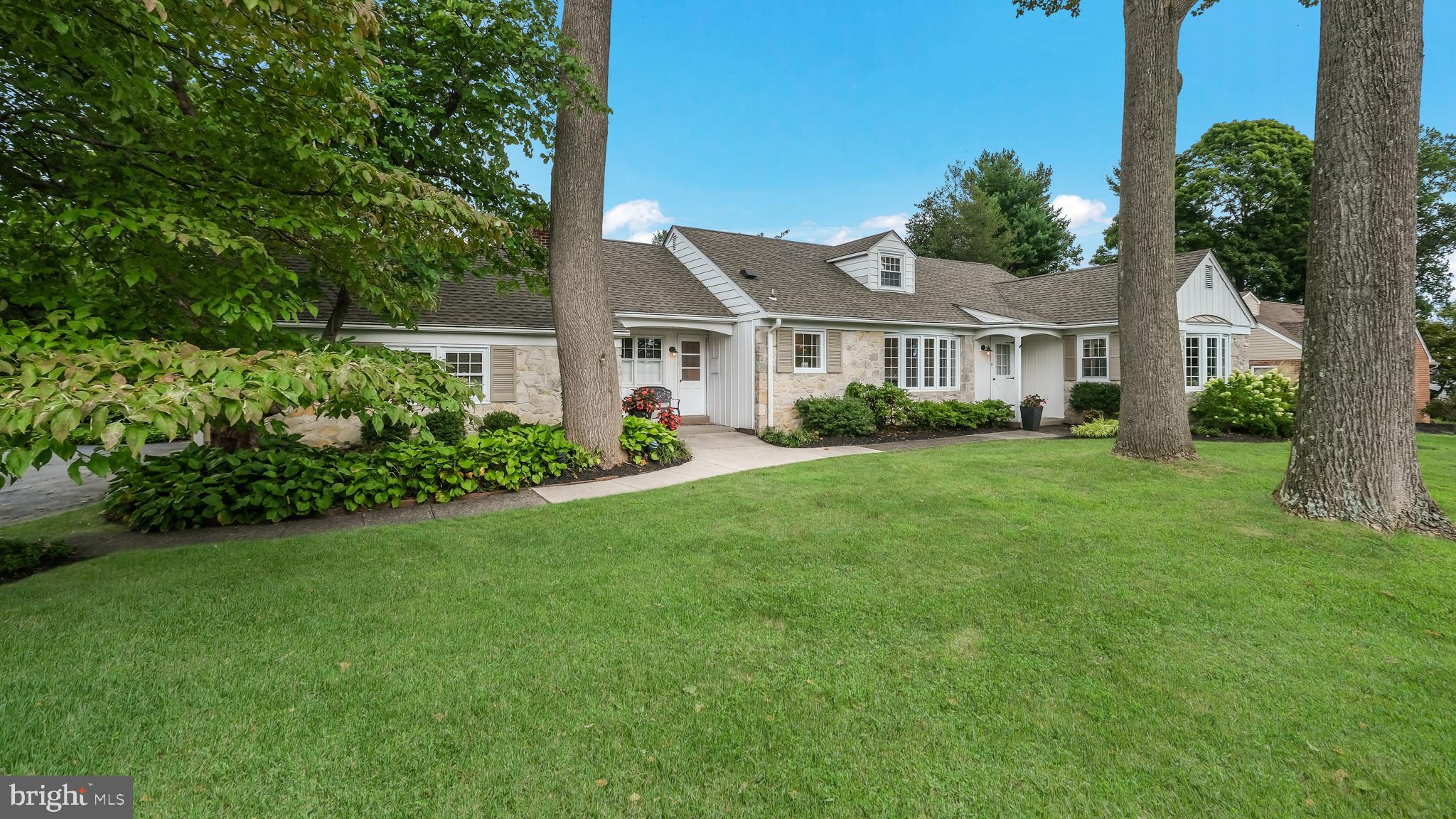 1049 George Road Jenkintown, PA 19046 - Photo 4 of 67 Beautiful curb appeal