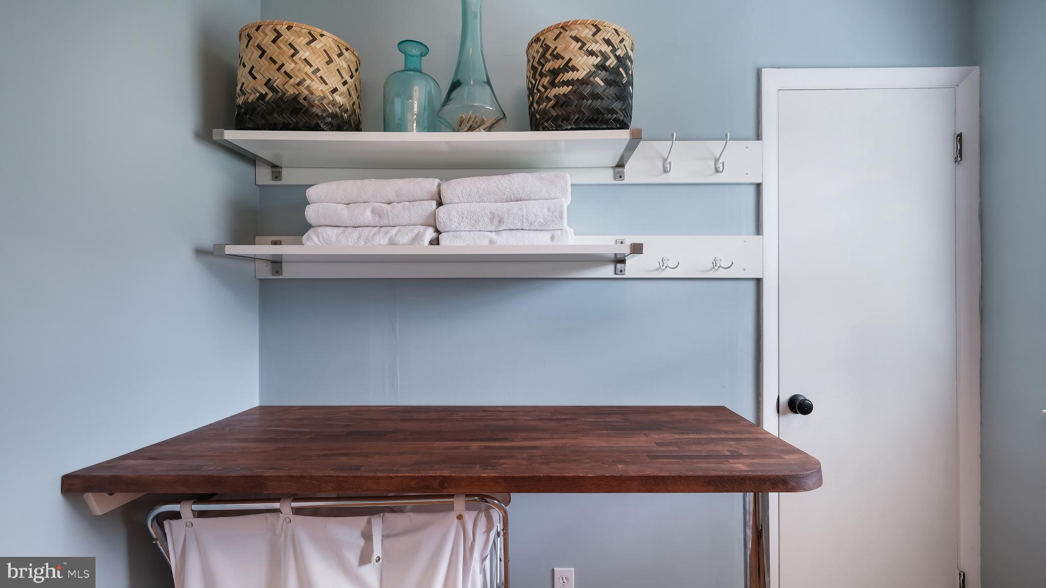 1049 George Road Jenkintown, PA 19046 - Photo 39 of 67 Cheerful spot to fold your clothes