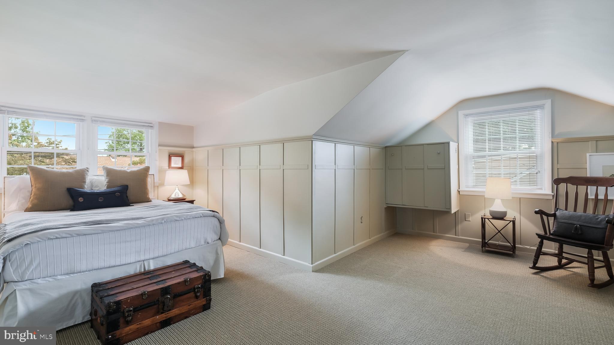 1049 George Road Jenkintown, PA 19046 - Photo 42 of 67 Board & Batten Molding