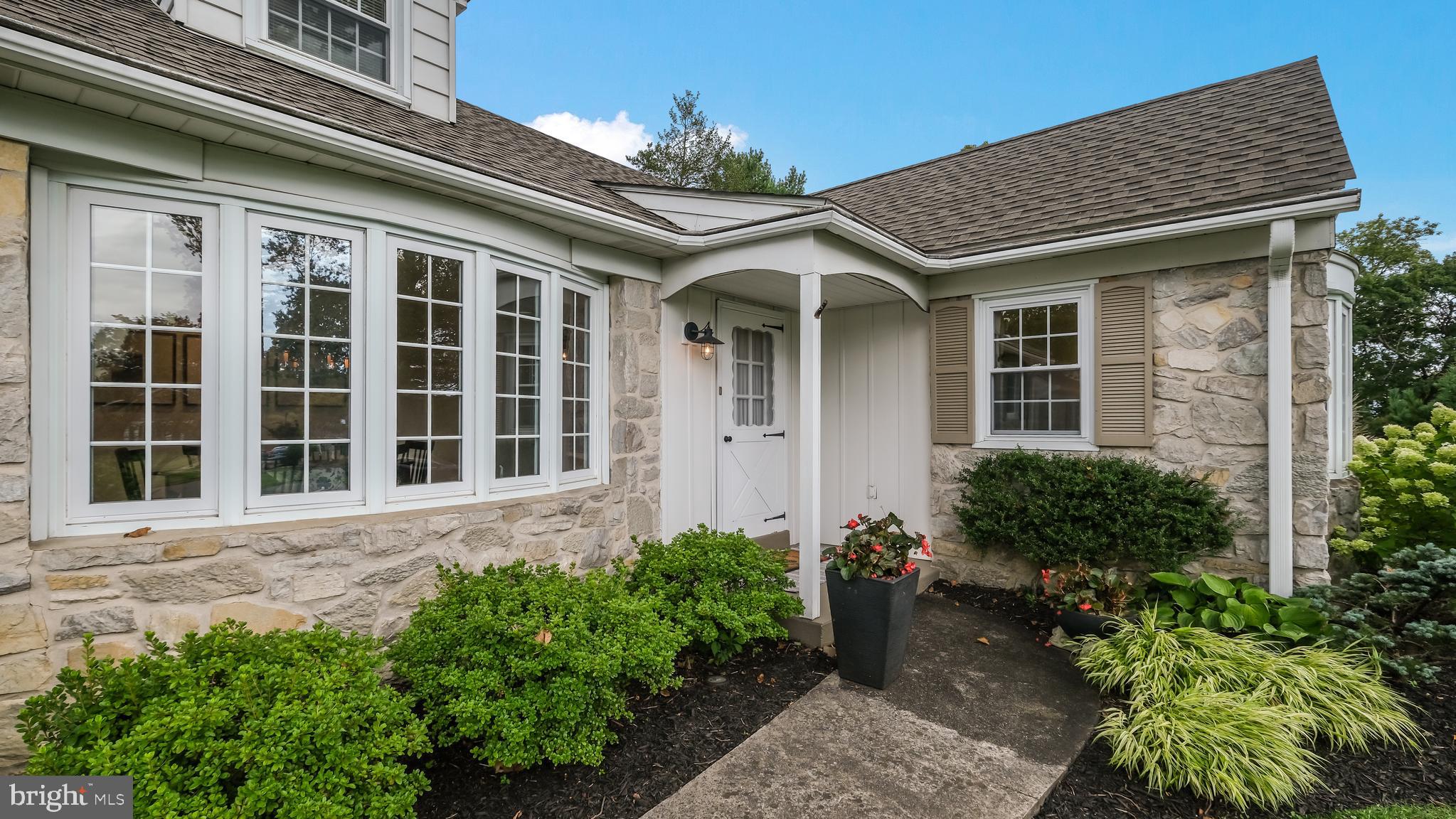 1049 George Road Jenkintown, PA 19046 - Photo 7 of 67 Welcoming formal entrance