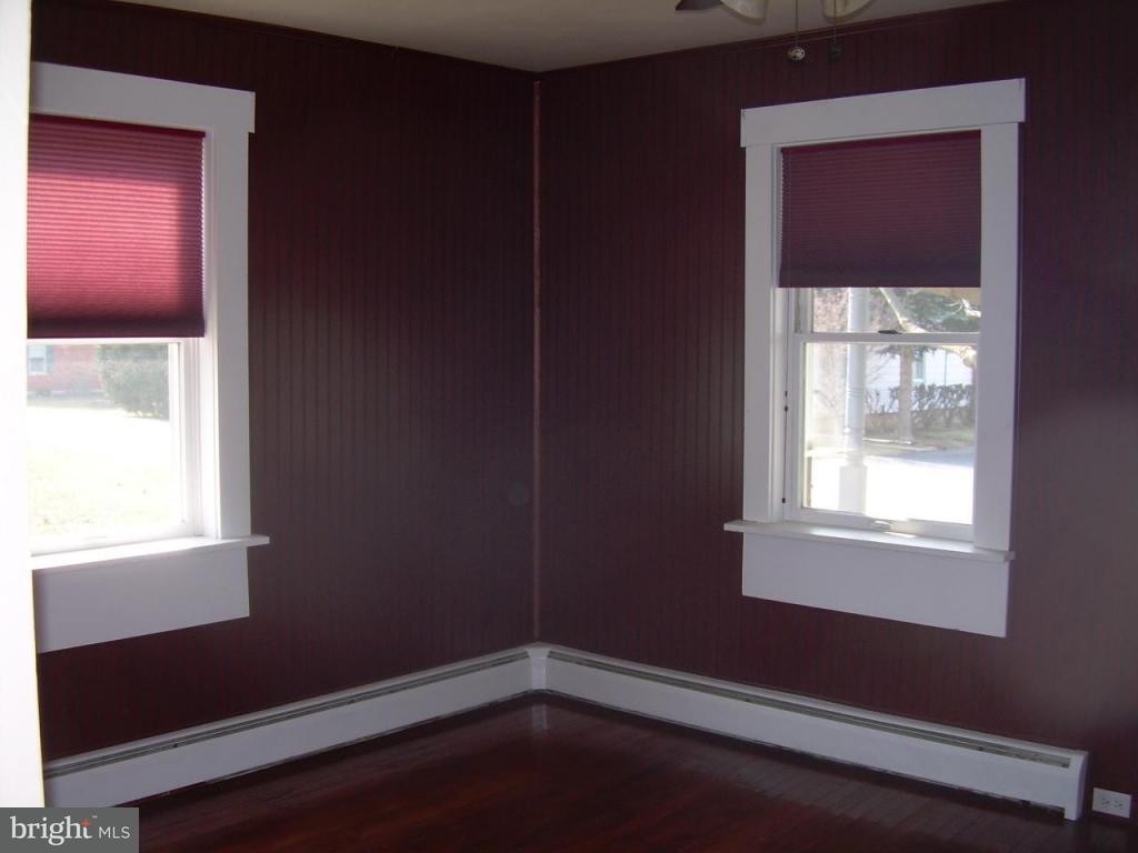 147 Chestnut Street Lititz, PA 17543 - Photo 8 of 13 a view of an empty room with a window