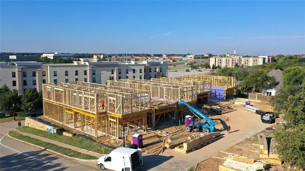 a picture of city view