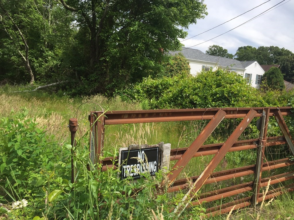 L112 Stafford Road Tiverton, RI 02878 - Photo 1 of 5 Gallery Image 1