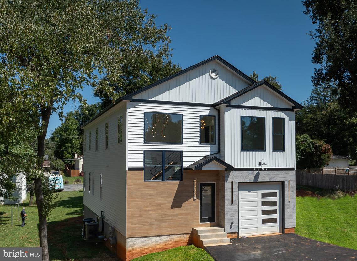 6707 Fairmount Avenue Baltimore, MD 21215 - Photo 12 of 51