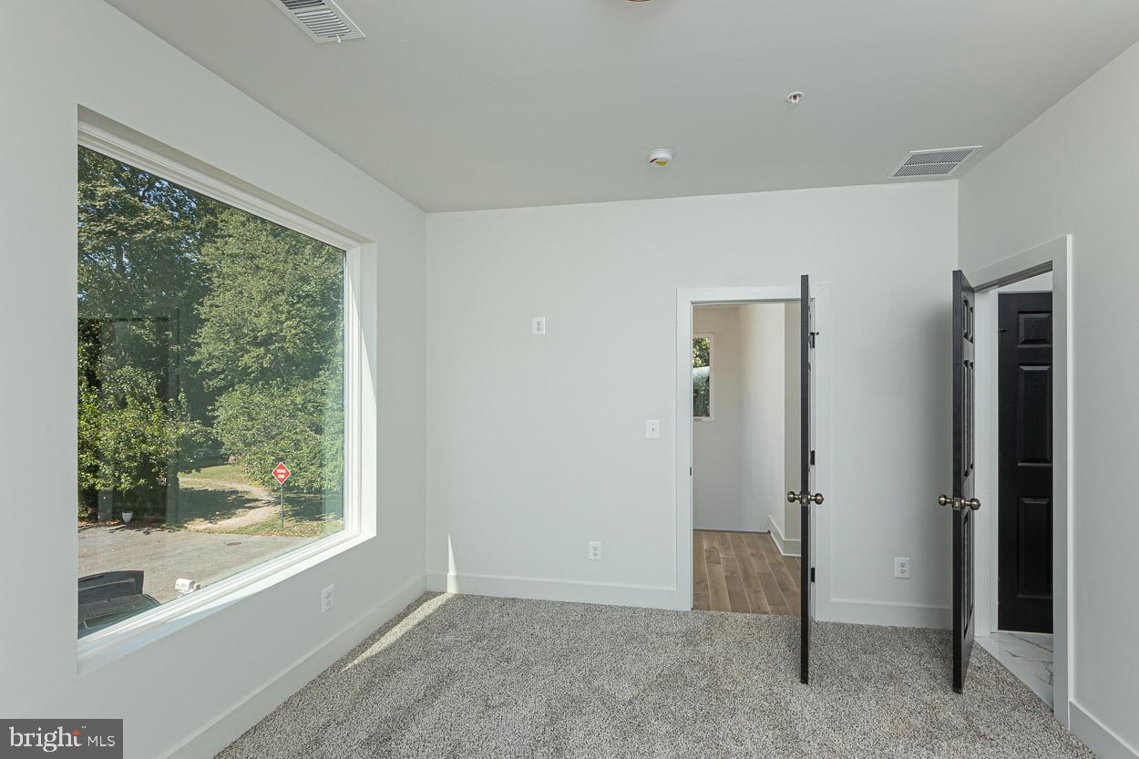 6707 Fairmount Avenue Baltimore, MD 21215 - Photo 45 of 51