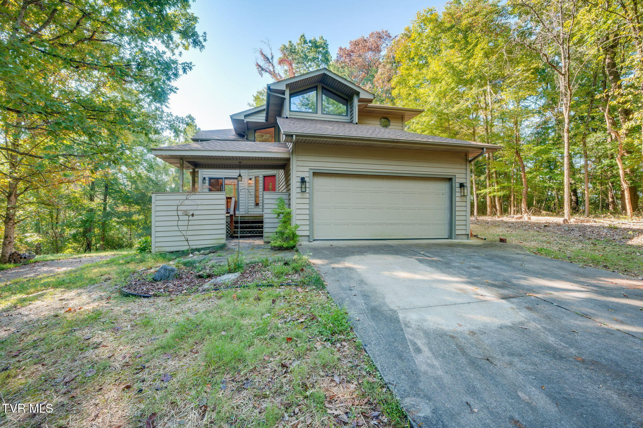 1750 Sylvan Hill Road Elizabethton, TN 37643 - Photo 2 of 50 001