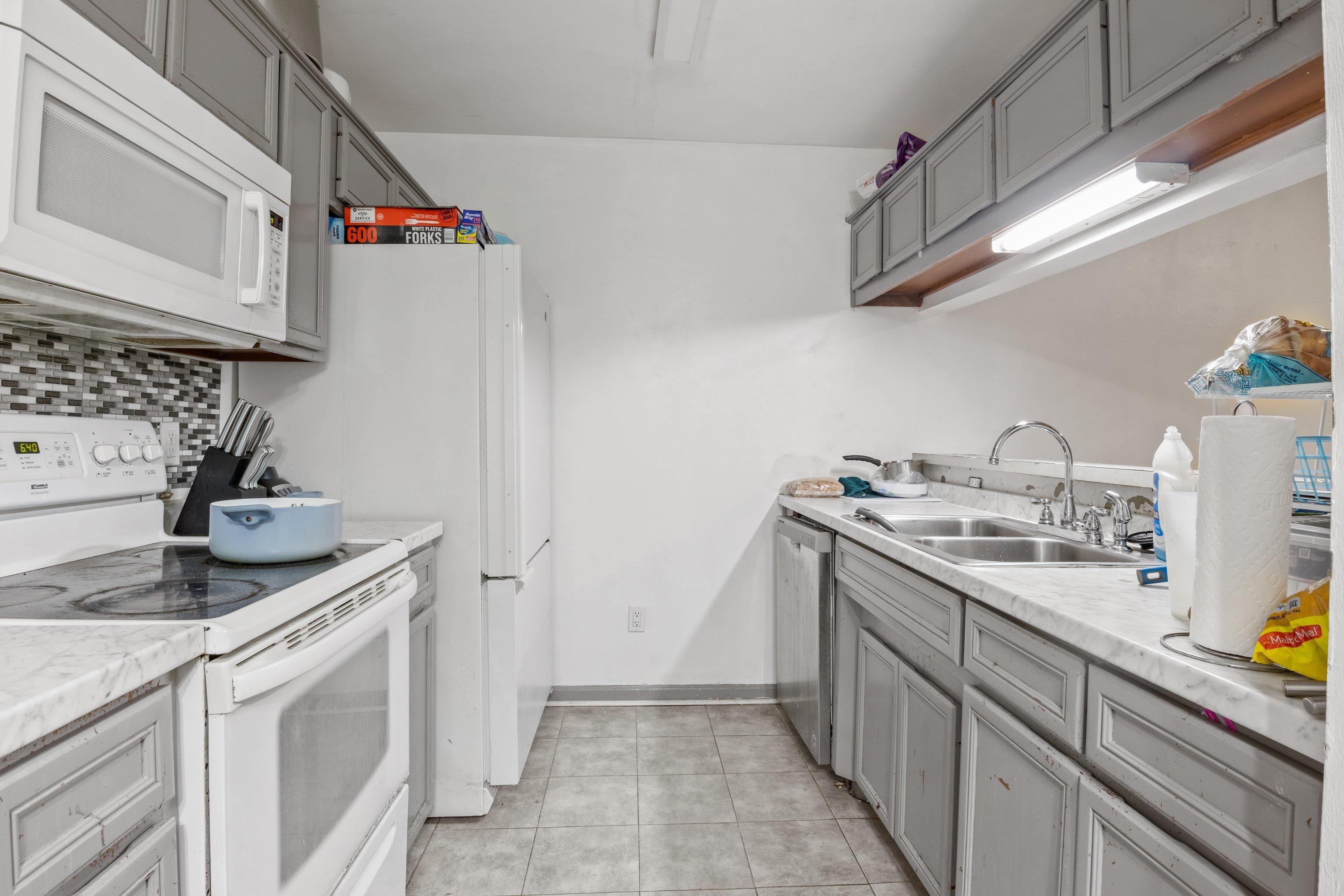 2525 Hartsfield Road, Unit 22 Tallahassee, FL 32303 - Photo 4 of 7