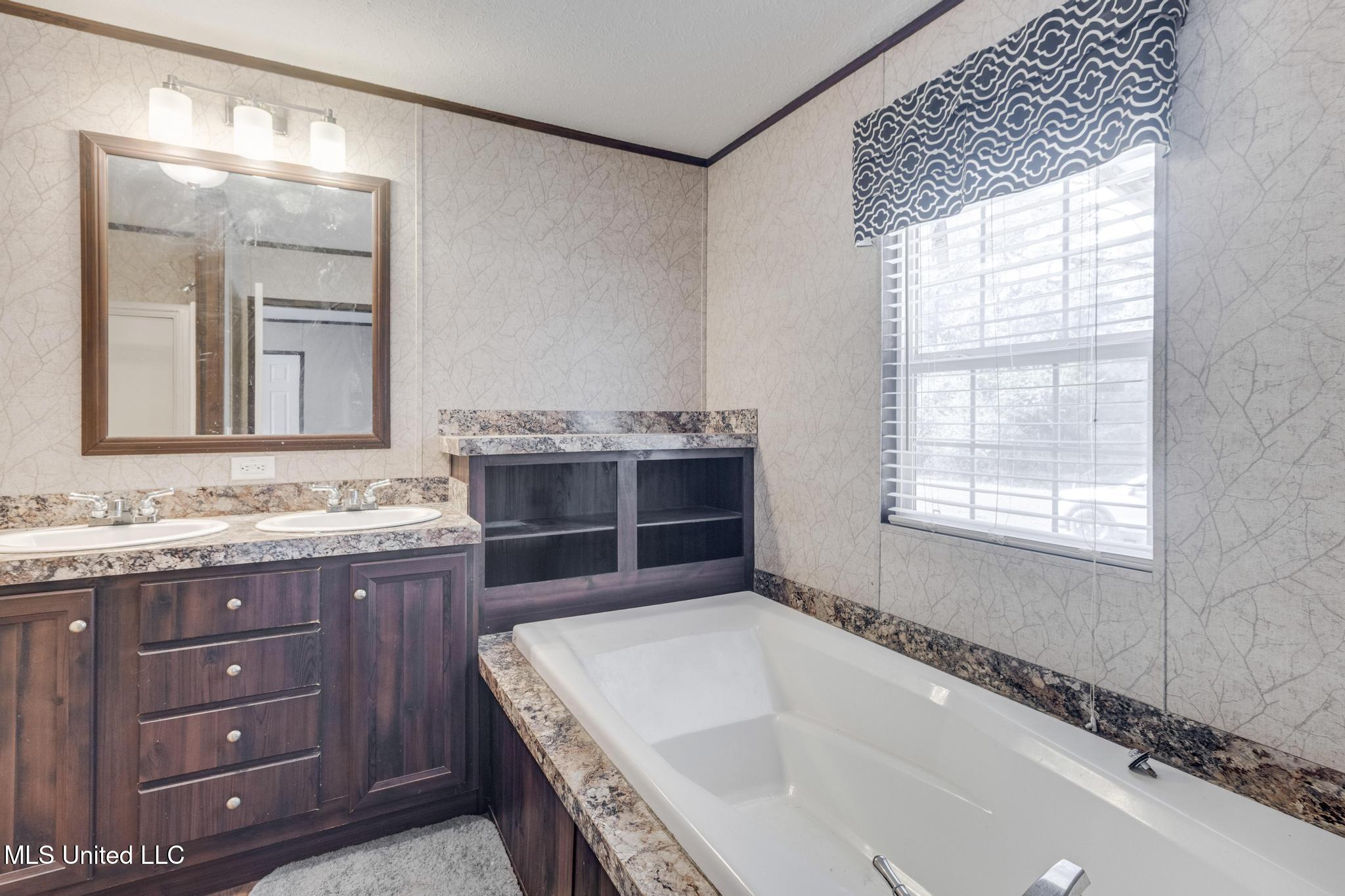 1914 Highway 29 Brooklyn, MS 39425 - Photo 22 of 25 C5C2D970-B09D-4C50-A1FD-6B80E9FF83D9