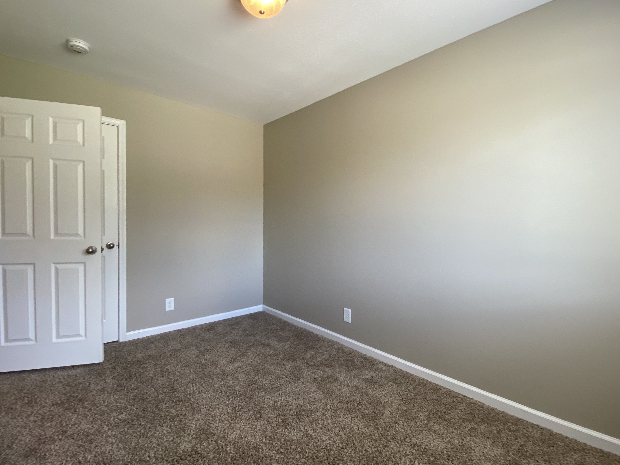 951 Hugh Hunter Road Oak Grove, KY 42262 - Photo 32 of 35 a view of an empty room