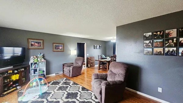 $349,000 | 16404 440th Avenue, Morris, MN 56267