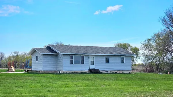 $335,000 | 16404 440th Avenue, Morris, MN 56267