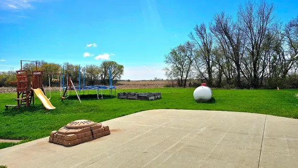 $335,000 | 16404 440th Avenue, Morris, MN 56267