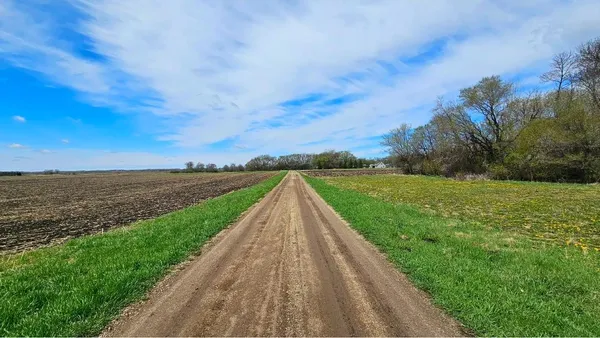 $335,000 | 16404 440th Avenue, Morris, MN 56267