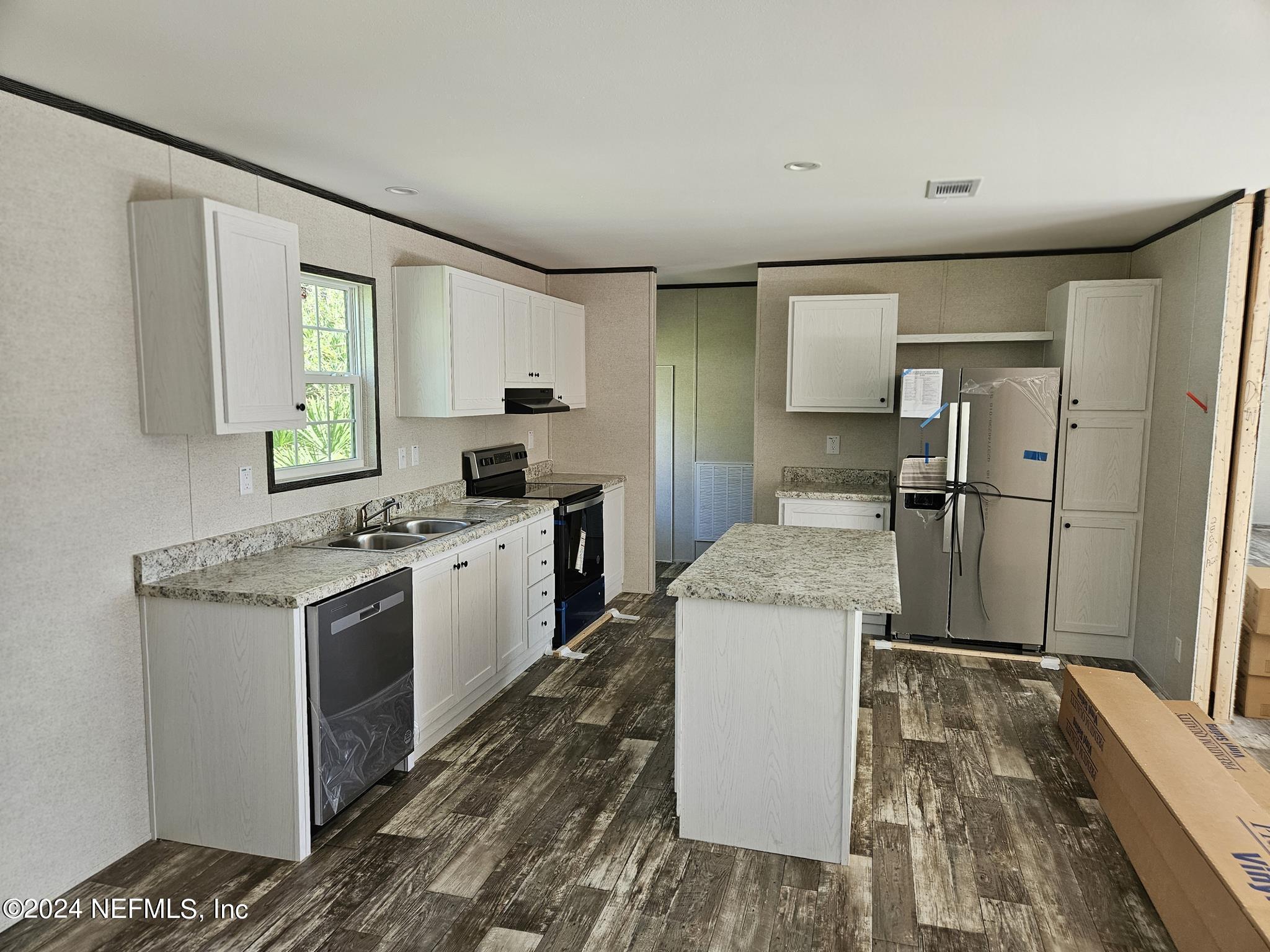 101 Polk Road Jacksonville, FL 32218 - Photo 3 of 6 3